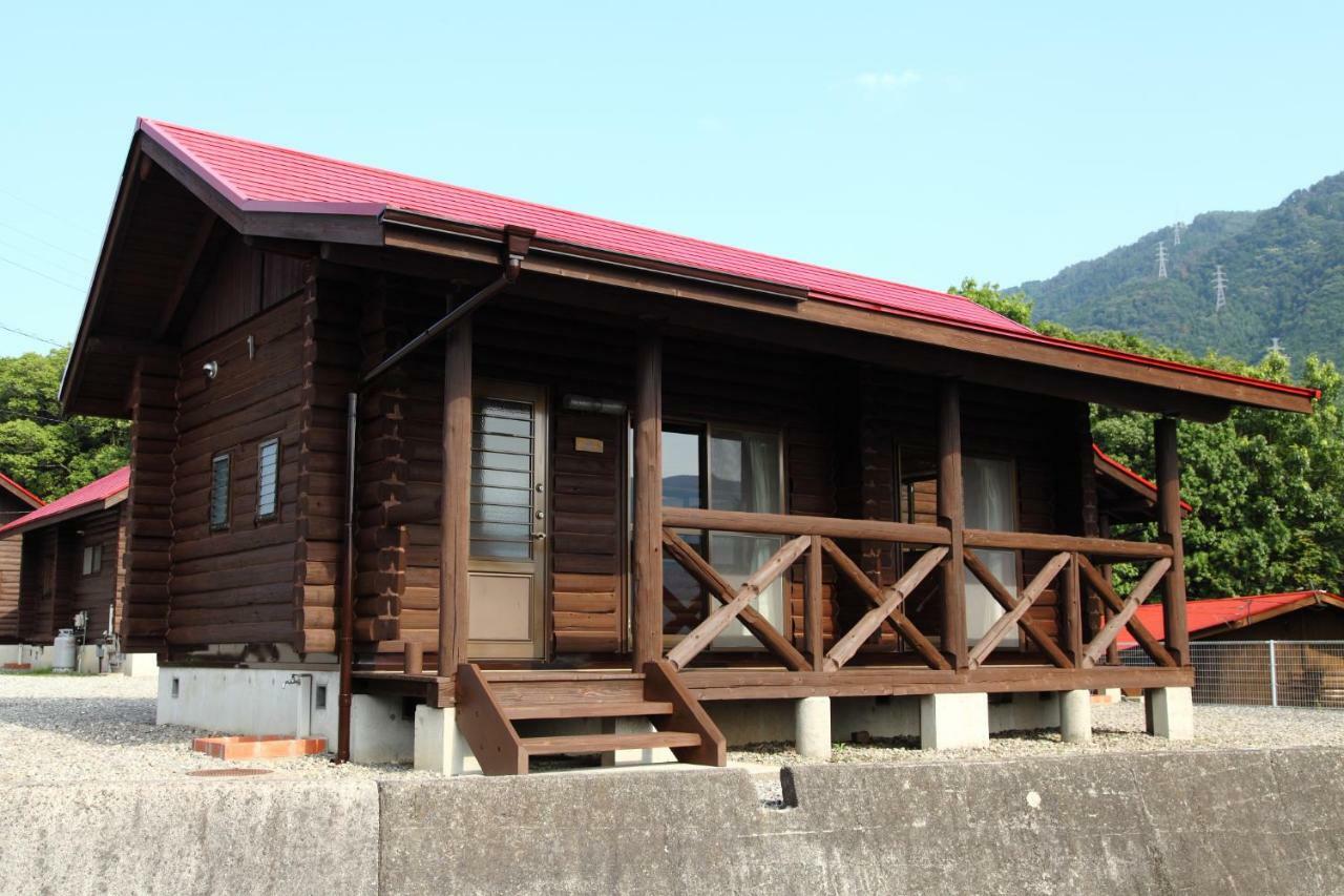 美濃田の淵キャンプ村 Hotel Higashimiyoshi Bagian luar foto